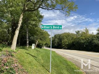 Rivers Bend subdivision in Lake Barrington, IL