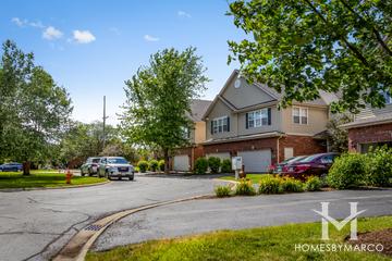 Langstrom Court subdivision in Naperville, IL