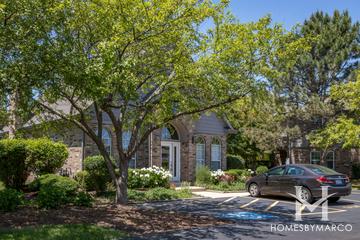 Foxcroft Condos building in Naperville, IL