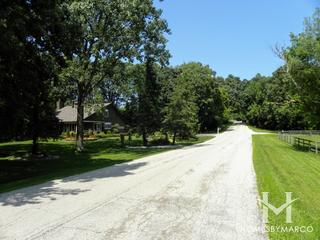 Photos of Fawns Cove subdivision in St. Charles, IL