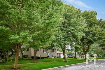 Schoolside subdivision in St. Charles, IL