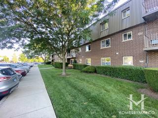 Fairway Greens building in Wheeling, IL