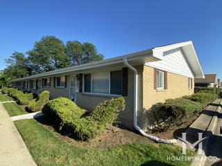 Valley Stream subdivision in Wheeling, IL