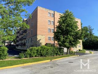 Photos of Katherine Court subdivision in Willow Springs, IL