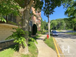 Katherine Court subdivision in Willow Springs, IL