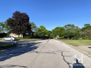 Willow on the Hill subdivision in Willow Springs, IL