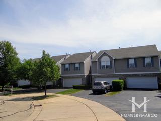 Hampton Oaks subdivision in Streamwood, IL