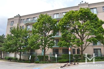 Lincoln Tower building in Skokie, IL