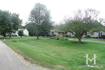 Coachlight Ridge subdivision in Crystal Lake, IL