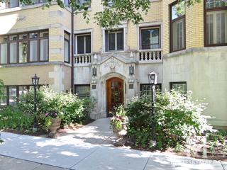 Beverly Castle building in Evanston, IL