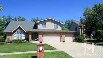 Long Run Creek subdivision in Orland Park, IL