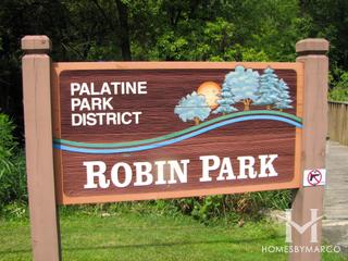 Crescentwood subdivision in Palatine, IL