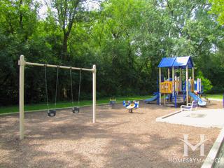 Crescentwood subdivision in Palatine, IL