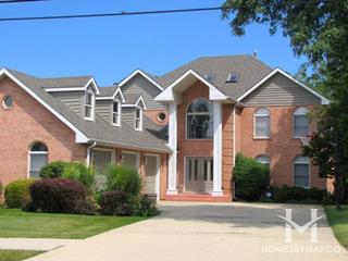 Crescentwood subdivision in Palatine, IL