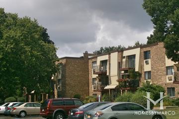 Brentwood building in Palatine, IL