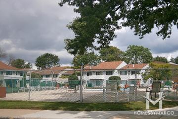 Runaway Bay building in Palatine, IL