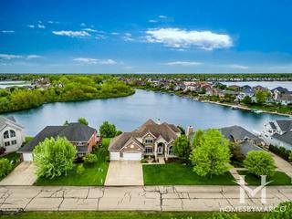 Photos of Lakelands subdivision in Plainfield, IL