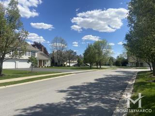 Warrenville Lakes subdivision in Warrenville, IL