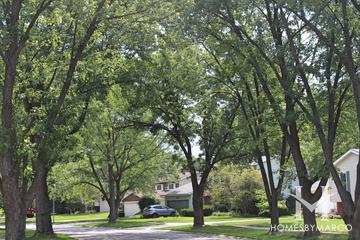 Briarcliffe South subdivision in Wheaton, IL