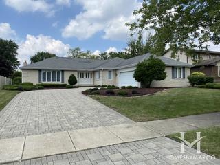 Ishnala Woods subdivision in Orland Park, IL