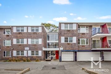 Skokie Terrace building in Skokie, IL