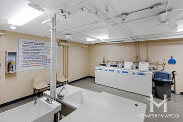 Skokie Terrace building in Skokie, IL