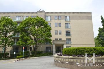 Park Lincoln building in Skokie, IL