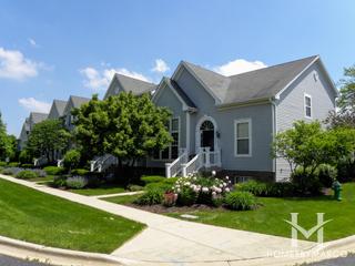 Kirkland Chase Townhomes subdivision in Batavia, IL