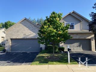 Woodland Meadows North subdivision in Elgin, IL