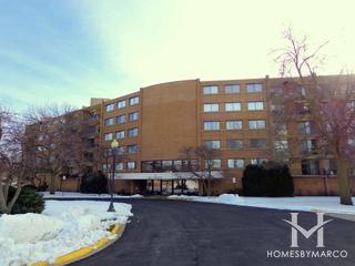 Bar Harbour building in Schaumburg, IL