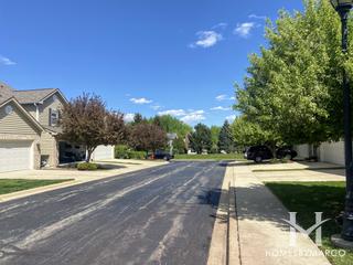 Lynnwood Townhomes subdivision in Warrenville, IL