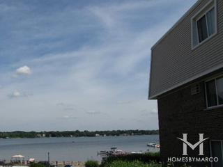 Lakeside Condos subdivision in Wauconda, IL