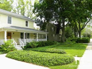 Photos of Mckees subdivision in Batavia, IL