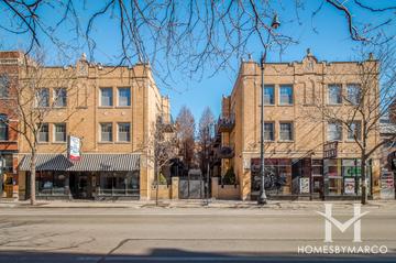 Lincoln Park Terrace building in the Lincoln Park neighborhood of Chicago, IL