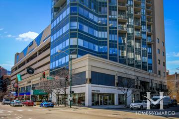 Gold Coast Galleria building in the River North neighborhood of Chicago, IL
