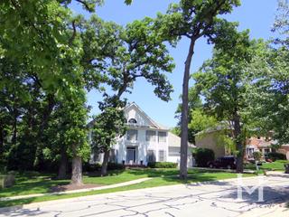 Tall Oaks Estates subdivision in Carol Stream, IL
