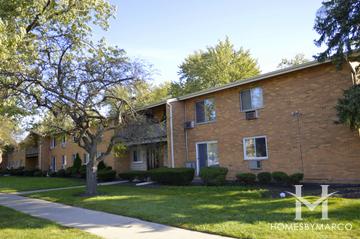 Kathleen Drive Condominium building in Des Plaines, IL