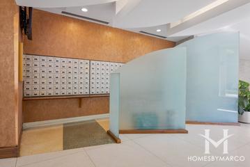 Shoreline Towers building in the Edgewater neighborhood of Chicago, IL