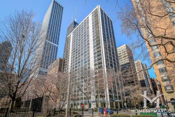 Pearson On The Park building in the Streeterville neighborhood of Chicago, IL