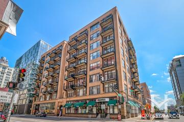 Capital Hill Lofts building in the West Loop neighborhood of Chicago, IL
