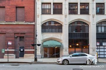 Peterson Lofts building in the Loop neighborhood of Chicago, IL