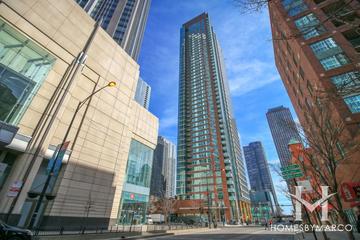 Parkview Condominiums building in the Streeterville neighborhood of Chicago, IL