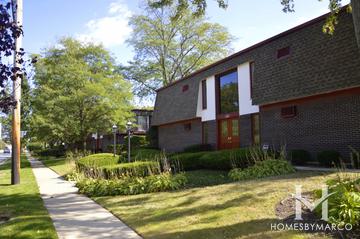 The Regency subdivision in Deerfield, IL