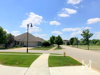 Stonebridge Woods subdivision in Homer Glen, IL