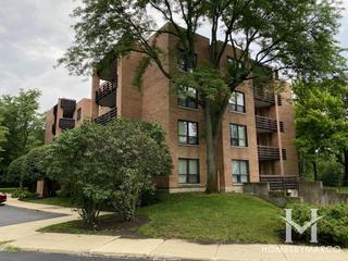 Shermer Square subdivision in Northbrook, IL