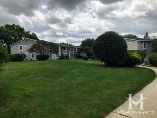 Deer Run building in Oswego, IL