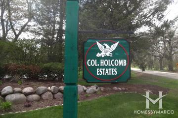 Colonel Holcomb Estates subdivision in Crystal Lake, IL
