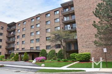 Pines Condominums building in Des Plaines, IL