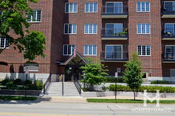 Glen Astor subdivision in Glen Ellyn, IL