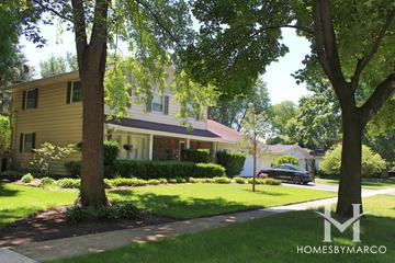 Valley Park subdivision in Libertyville, IL